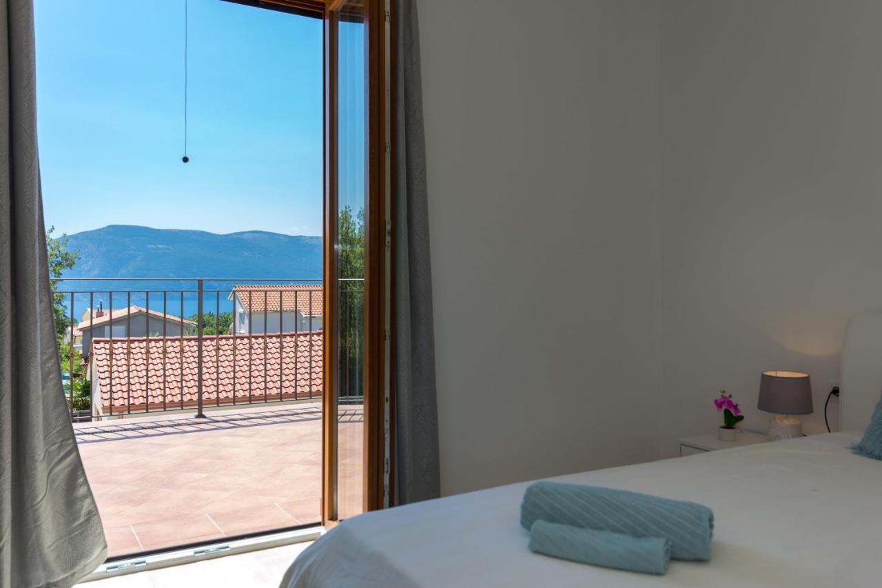 Villa Sara - Perfect Family Holiday Brzac Экстерьер фото